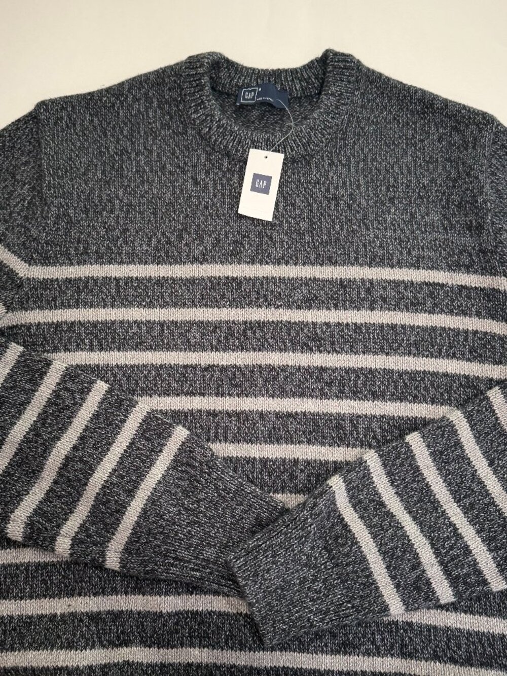 Gap Sweater - NWT - Men's Medium